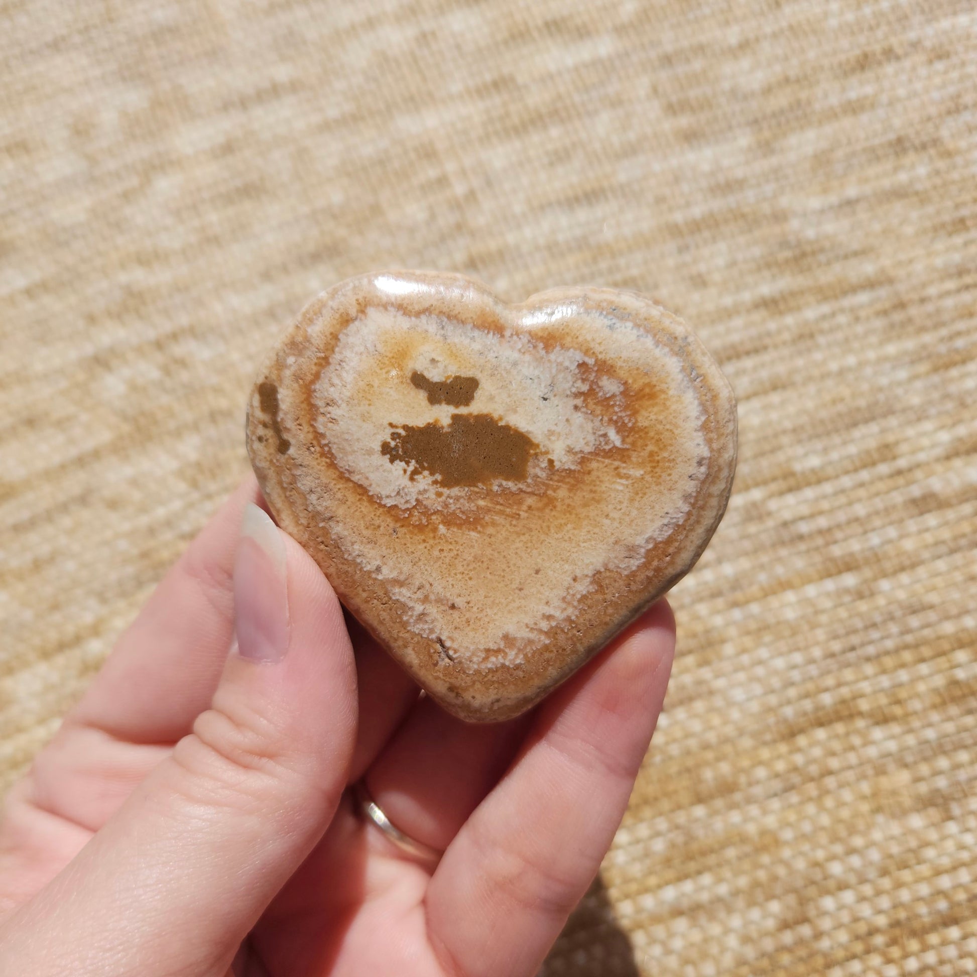 Aragonite Heart 51g